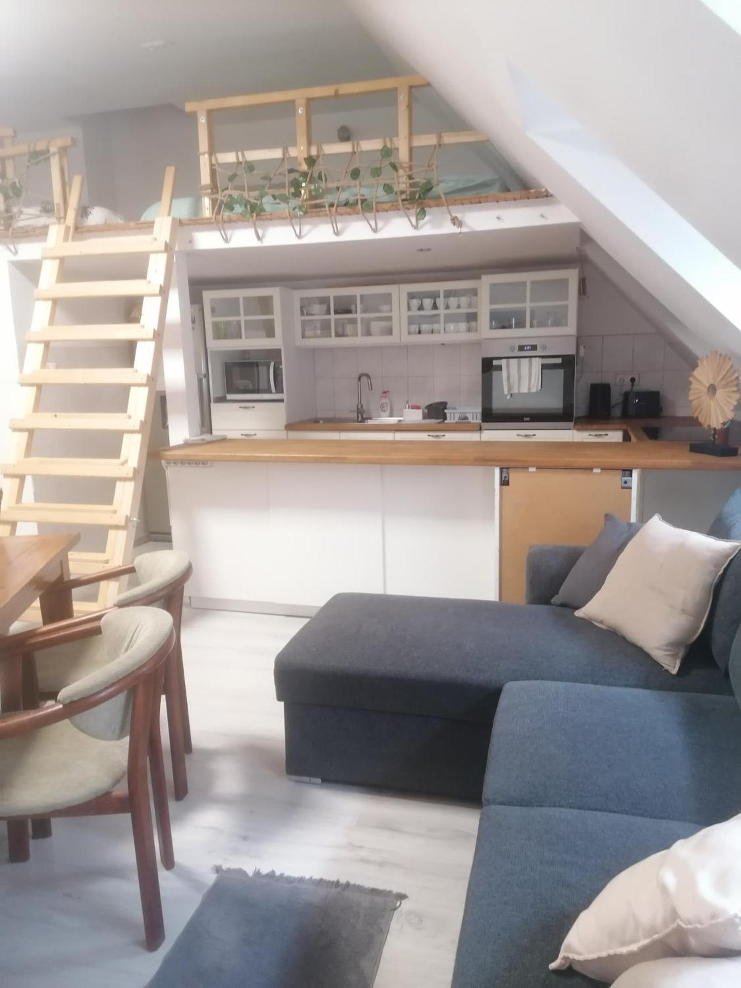 Ujkapu Sunshine Apartments 기오르 외부 사진